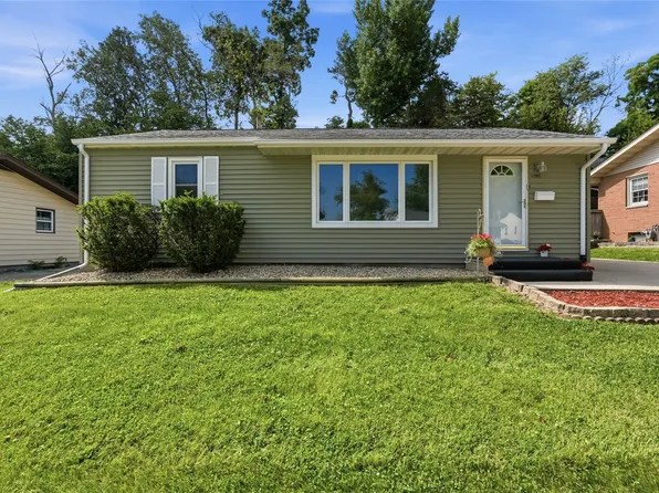 3633 Bel Air Dr SE, Cedar Rapids, IA 52403