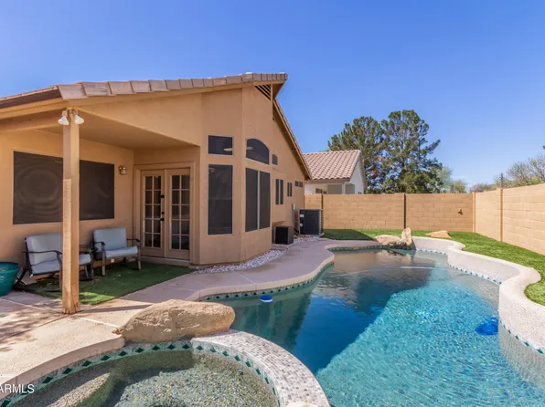 1758 E CARLA VISTA Drive, Gilbert, AZ 85295