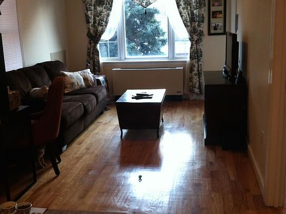 3rd image of 1438 31st Dr #5