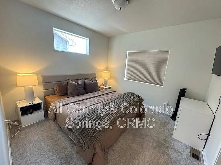 7421 Marbled Wood — Photo 8