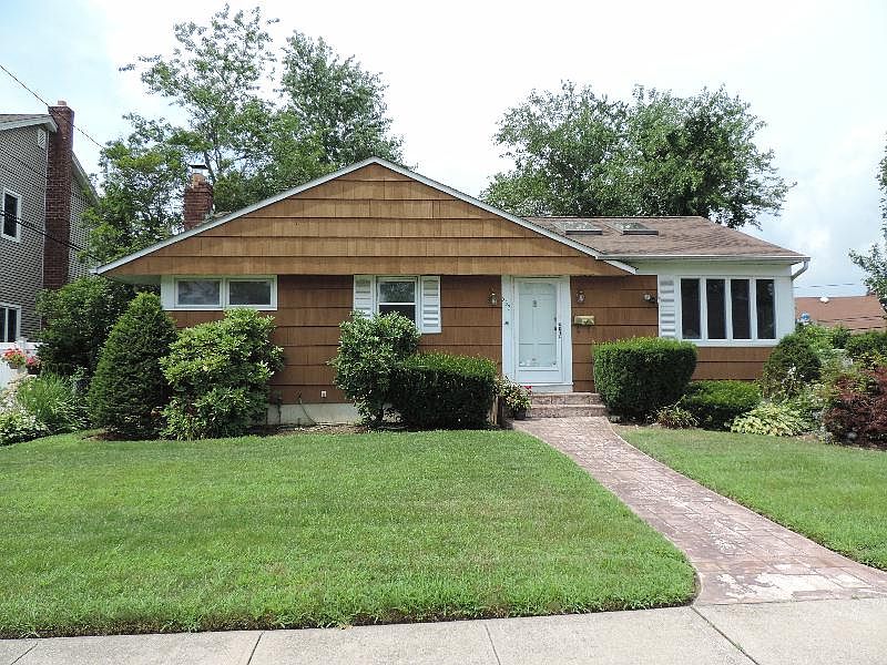 1st image of 532 Knoll Ct