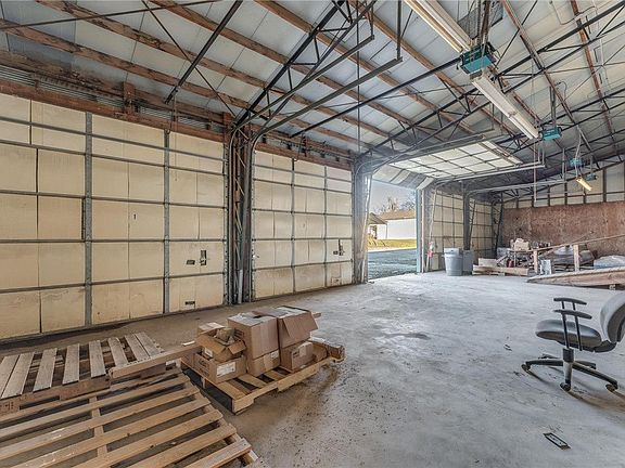 4th image of 2101 Arkhola Dr