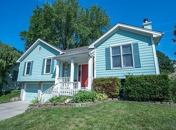 2nd image of 1716 Welleslay Ln