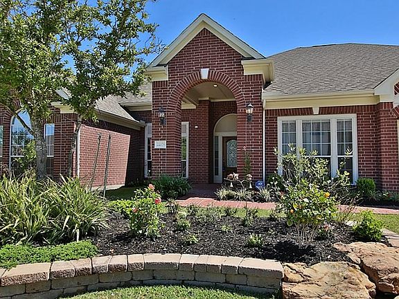 2nd image of 22806 Wilbur Ln