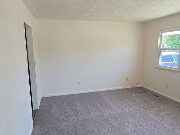 4th image of 5042 Craft St