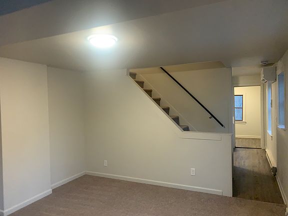 3rd image of 62 Wood St