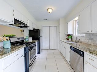 950 Grand Junction Dr, Katy, TX 77450