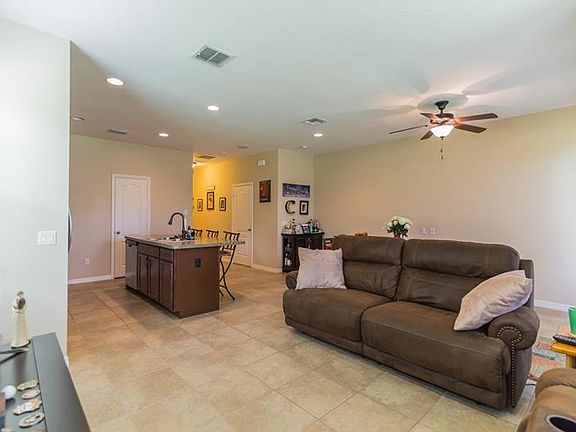 5th image of 1221 Peterson Pl