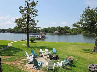 106 Lynne St, Mabank, TX 75156