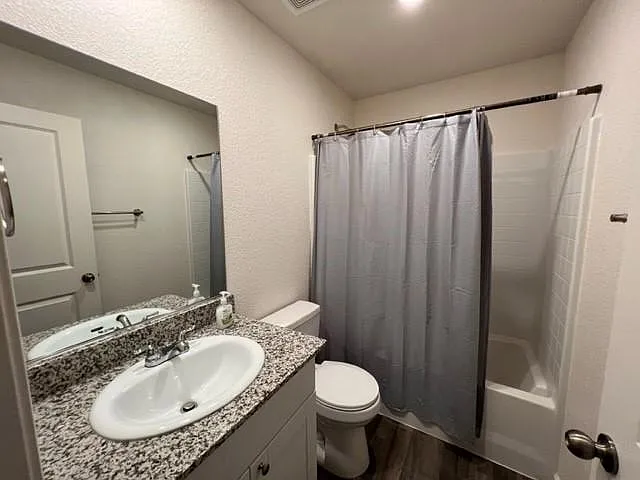 2415 Village Dr — Photo 35