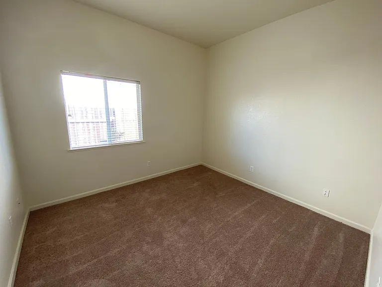 9748 Roedell Way — Photo 26