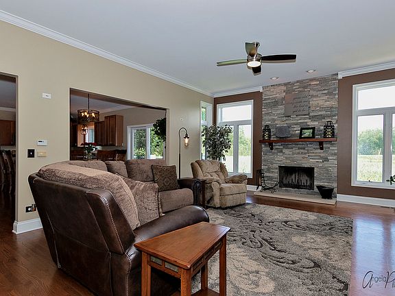 5th image of 38955 N Ashley Dr