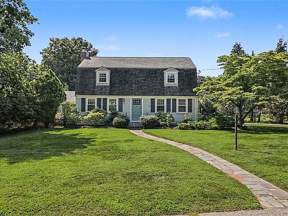 5th image of 2 Woollett Ct