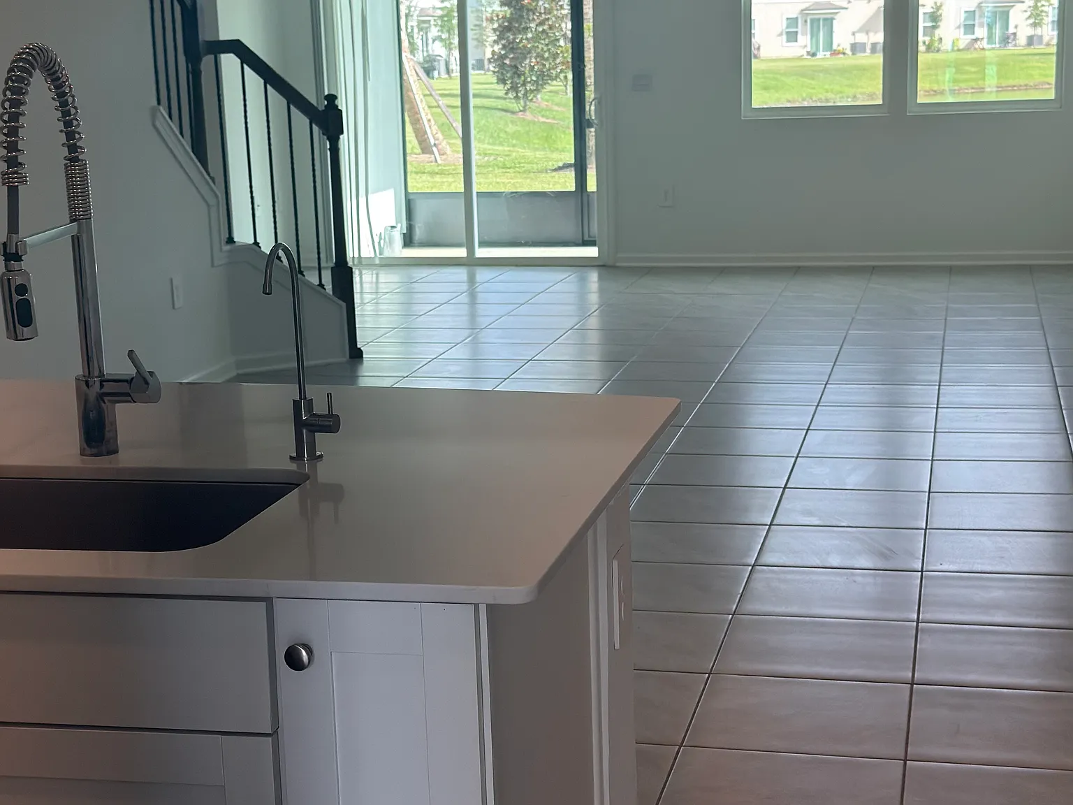 2 bed, 2.5 bath, 1442 sqft, $1,800 — Photo 2