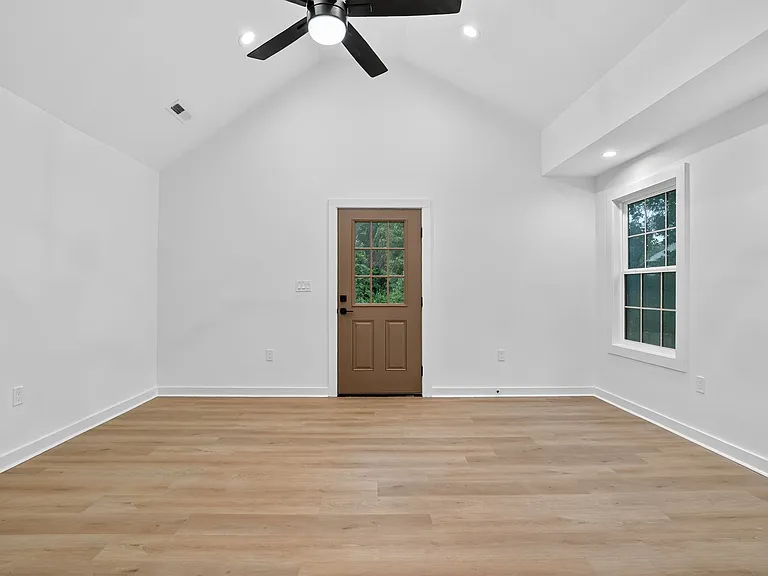 226 Maco Ter — Photo 30