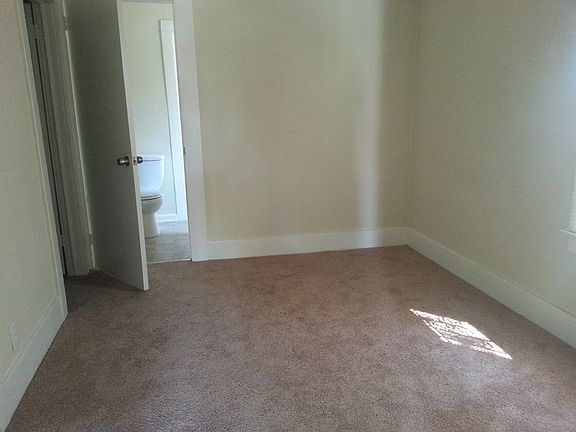 4th image of 9532 Beach St