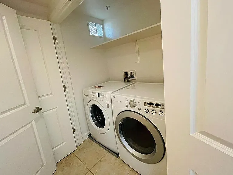 574 San Posadas Ter — Photo 10