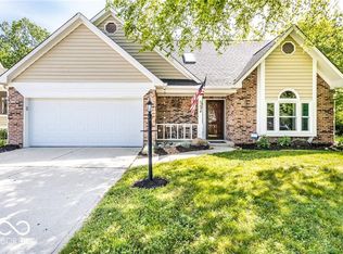 55 Palomino Ct, Zionsville, IN 46077