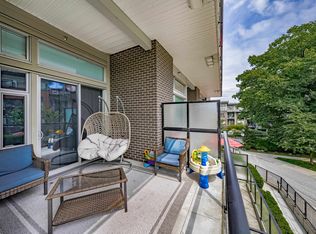 28 Royal Ave #102, New Westminster, BC V3L 1G6