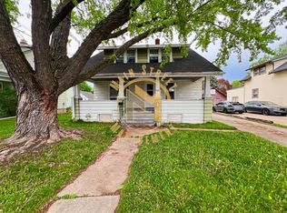 828 7th St, Menasha, WI 54952