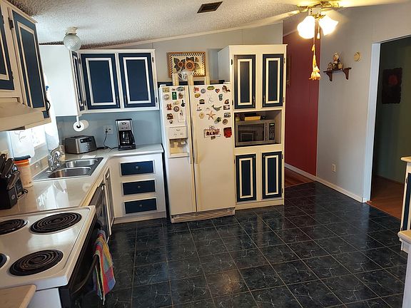 5th image of 1352 Dekle Dr