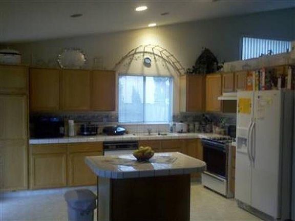 2nd image of 3808 Steve Lillie Cir