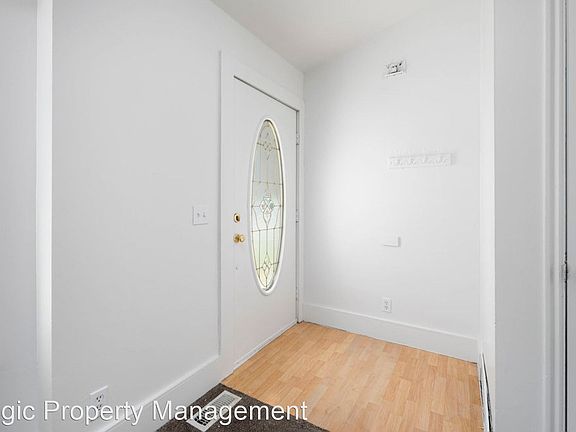 4th image of 6172 S Walnut Wood Dr