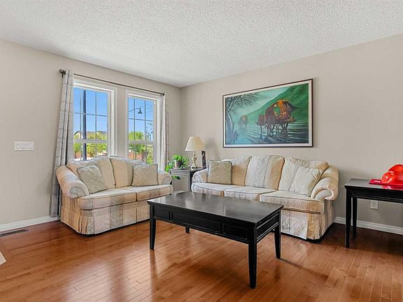 2nd image of 249 W Elgin Meadows Park SE