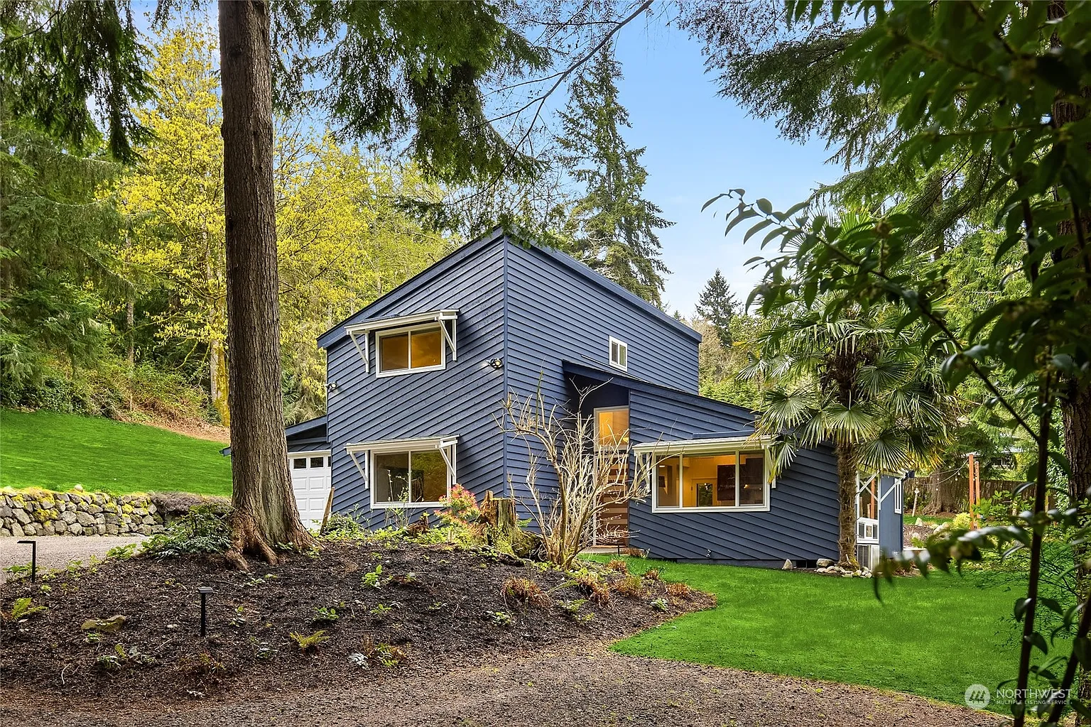 11475 Kallgren Road NE photo 1