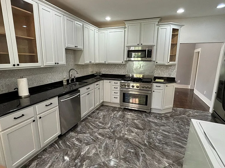 510 Avant Ave — Photo 15