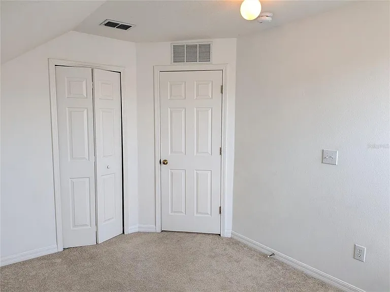24606 Victoria Wood Ct — Photo 18
