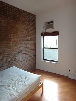 Rented by Absolute Capital, LLC | media 28