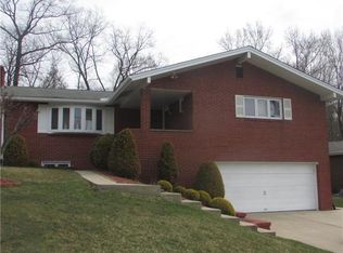 1601 Craig Dr, North Huntingdon, PA 15642