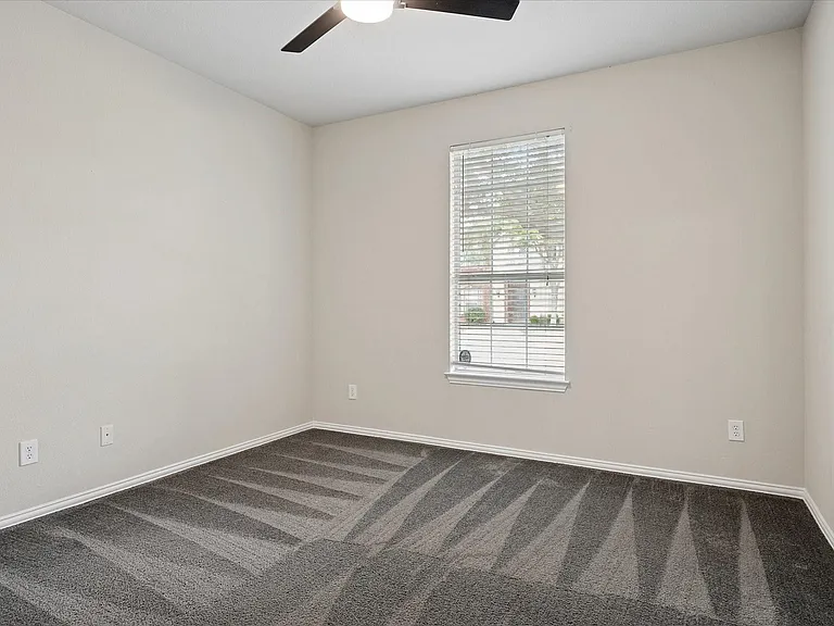 11589 Snyder Dr — Photo 11