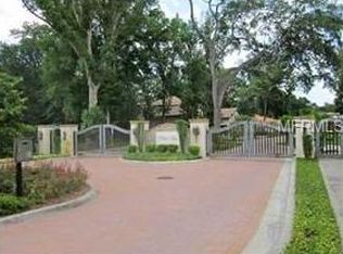 1807 Bella Lago Ln, Tampa, FL 33618