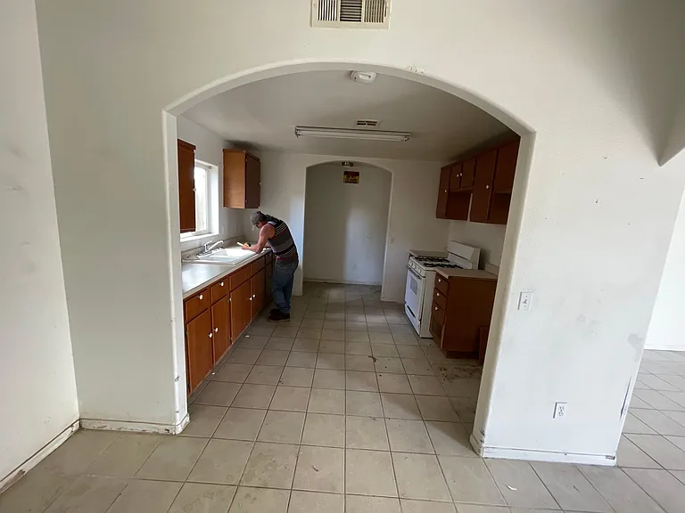 61786 Desert Air Rd #B — Photo 12
