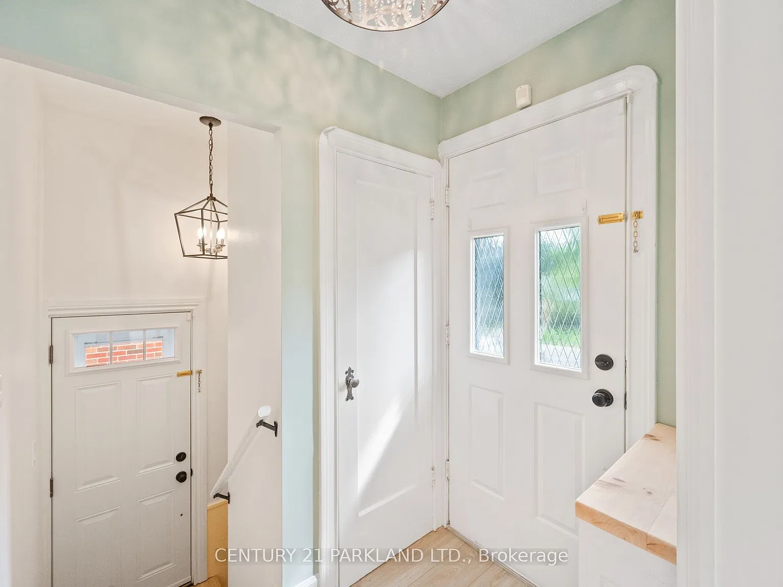 3 bed, $4,000 — Photo 3