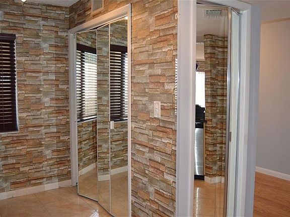 5th image of 2 Adalia Ave APT 805