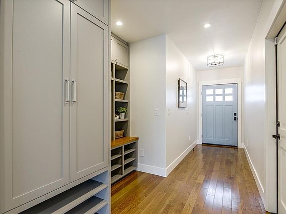 5th image of 836 Sladky Ave