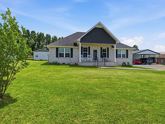 3rd image of 100 Hayden Drake Ln