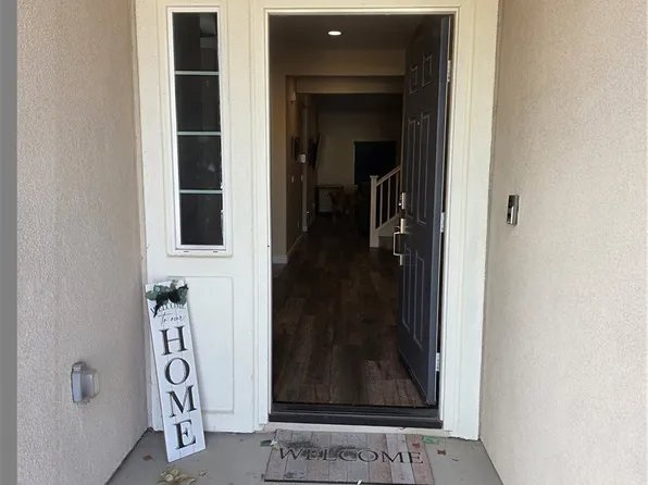 30825 Pony Express Dr, Winchester, CA 92596