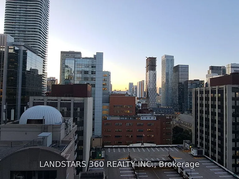 25 Richmond St E #1514 — Photo 1