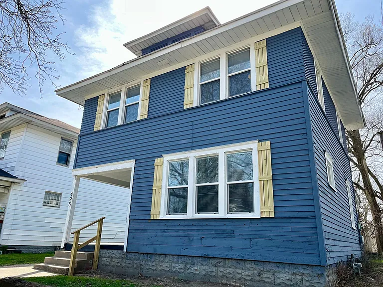 425 Birdsell St — Photo 3
