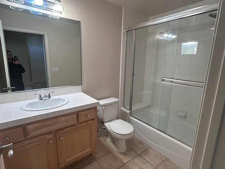 7124 Farralone Ave #107 — Photo 15