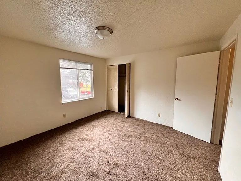 77287 Highway 101 — Photo 16