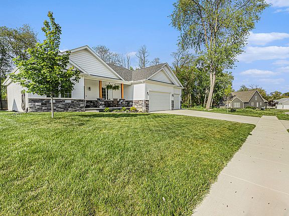 3rd image of 6886 Ava Ave