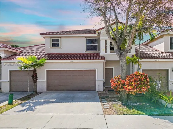 13212 NW 8th St, Pembroke Pines, FL