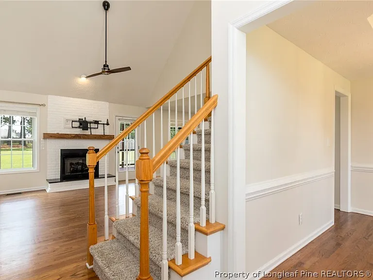 114 Terrier Way — Photo 3