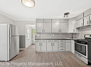 5406 Broad St, Pleasant Hills, PA 15236