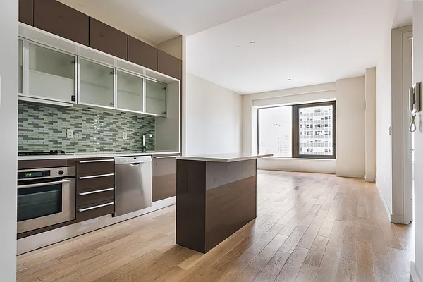 Sold by Harmonycity Corp. | media 2